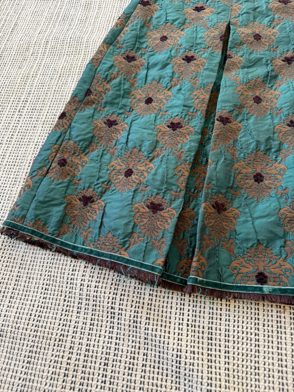 Stunning skirts - Picture 3 of 8